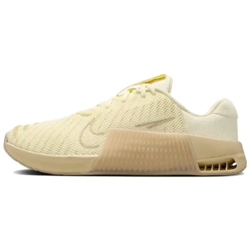 حذاء رياضي نسائي من نايكي مودي - مراجعة Nike Shoes Metcon 9 وسعره